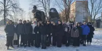 Экскурсия у памятника Воинам-интернационалистам