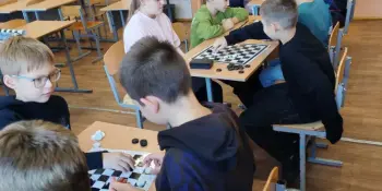 Первенство школы  по шашками среди 4-ых классов