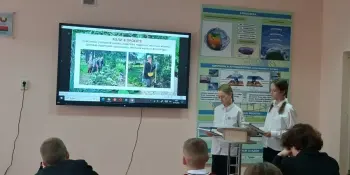 Ученицы 7 "А" представили проект "Аллея памяти" в Минске