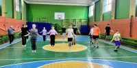 В школе прошел чемпионат по скакалке